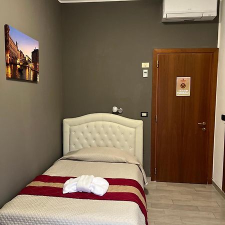 Hotel Miro Римини Экстерьер фото